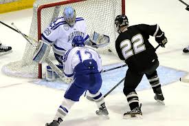 Khúc côn cầu trên bă